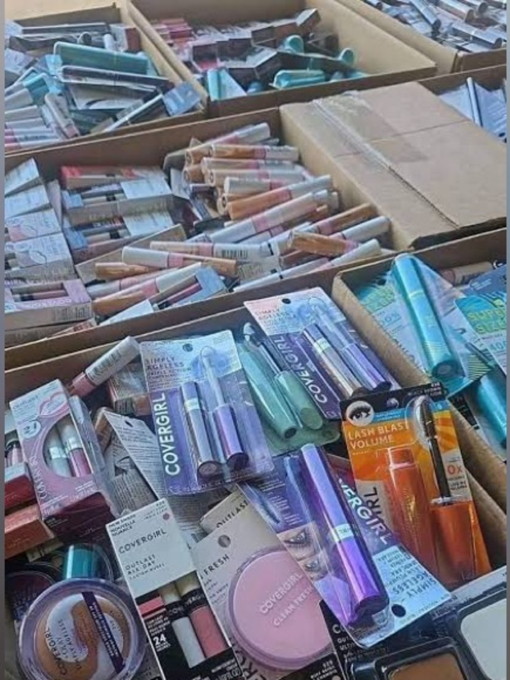 Mystery box Assorted Women’s Makeup bundle lot
